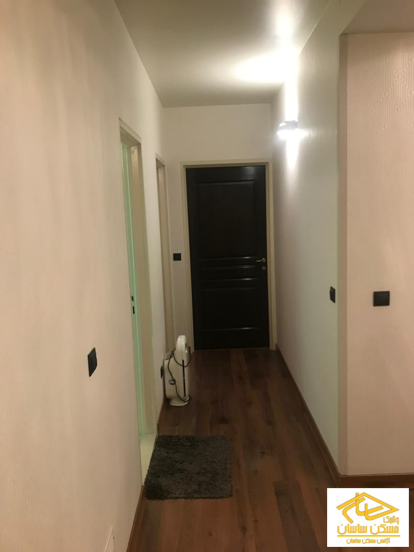 فروش آپارتمان ١٣٢ متري ٢ خواب ساختمان مهرگان در كوهسار دركه