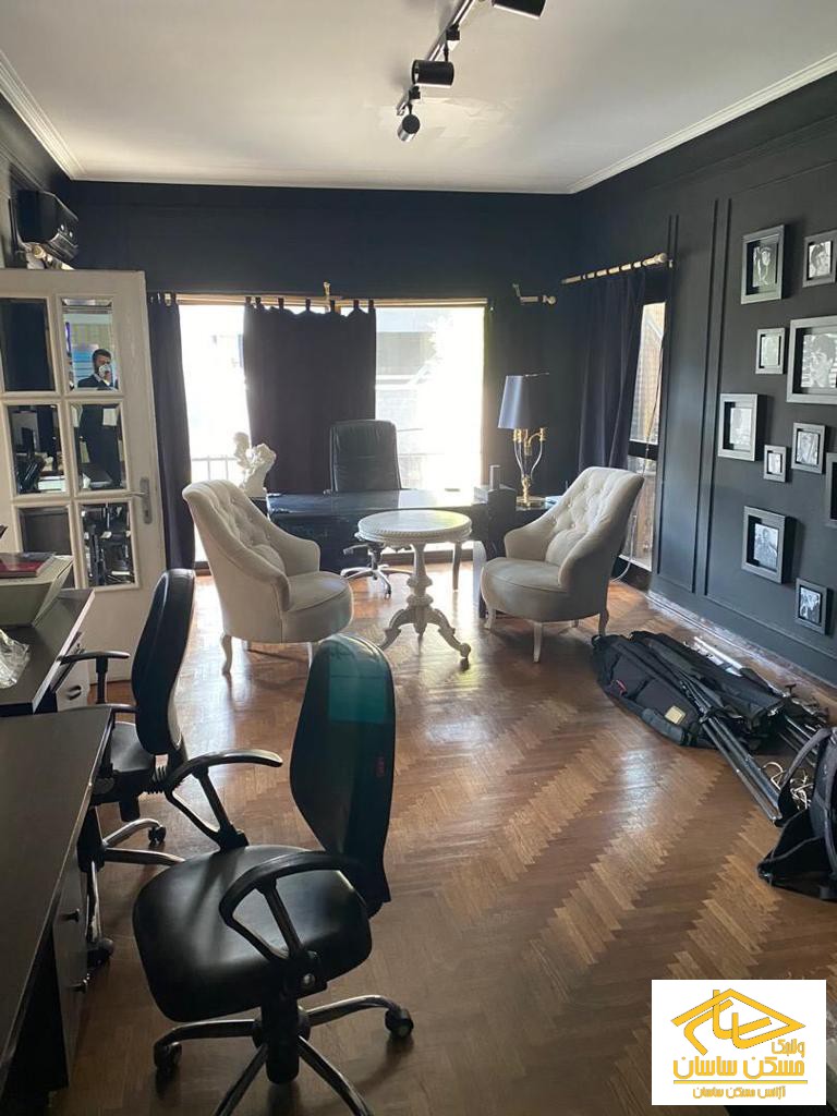 اجاره مستغلات  ١١٠٠ متر  بنا در ١2٠٠ متر زمين مناسب تمامی مشاغل