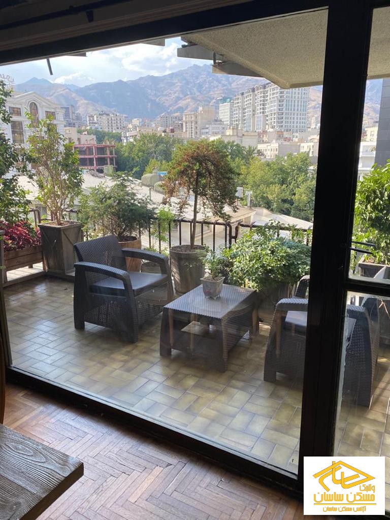 اجاره مستغلات  ١١٠٠ متر  بنا در ١2٠٠ متر زمين مناسب تمامی مشاغل