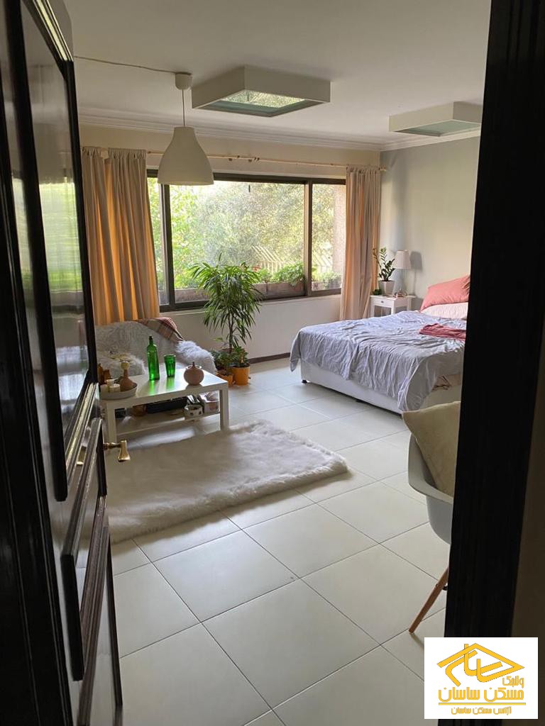 اجاره مستغلات  ١١٠٠ متر  بنا در ١2٠٠ متر زمين مناسب تمامی مشاغل