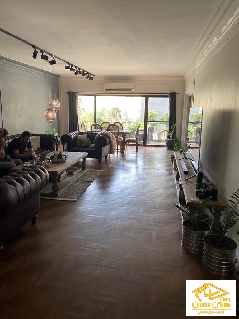 اجاره مستغلات  ١١٠٠ متر  بنا در ١2٠٠ متر زمين مناسب تمامی مشاغل