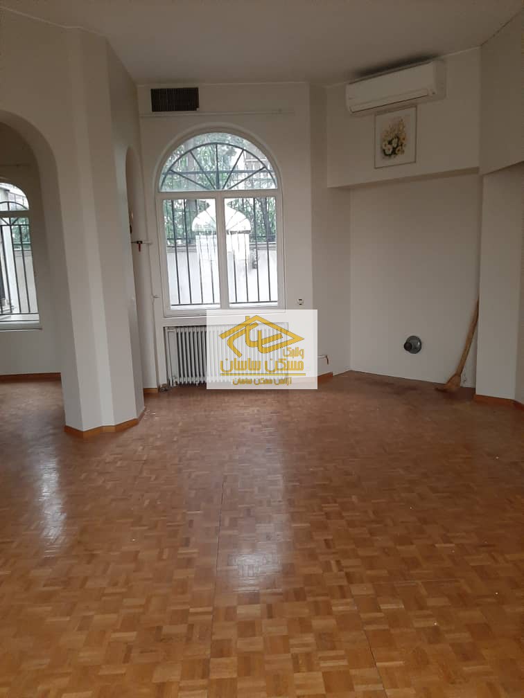 رهن و اجاره ويلا ٧٠٠ متري ٤ خواب در زعفرانيه