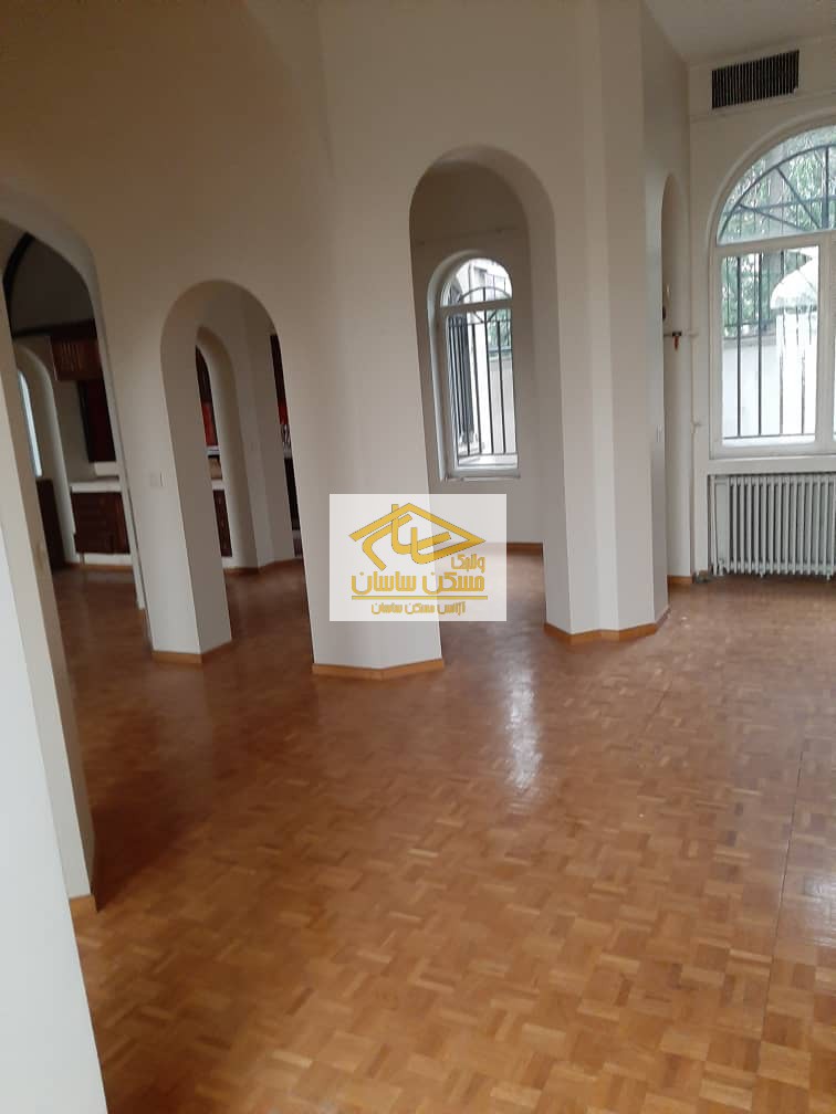 رهن و اجاره ويلا ٧٠٠ متري ٤ خواب در زعفرانيه