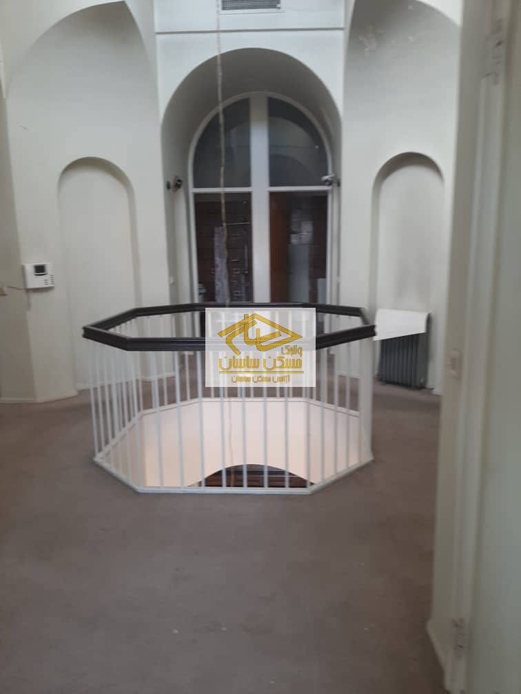 رهن و اجاره ويلا ٧٠٠ متري ٤ خواب در زعفرانيه