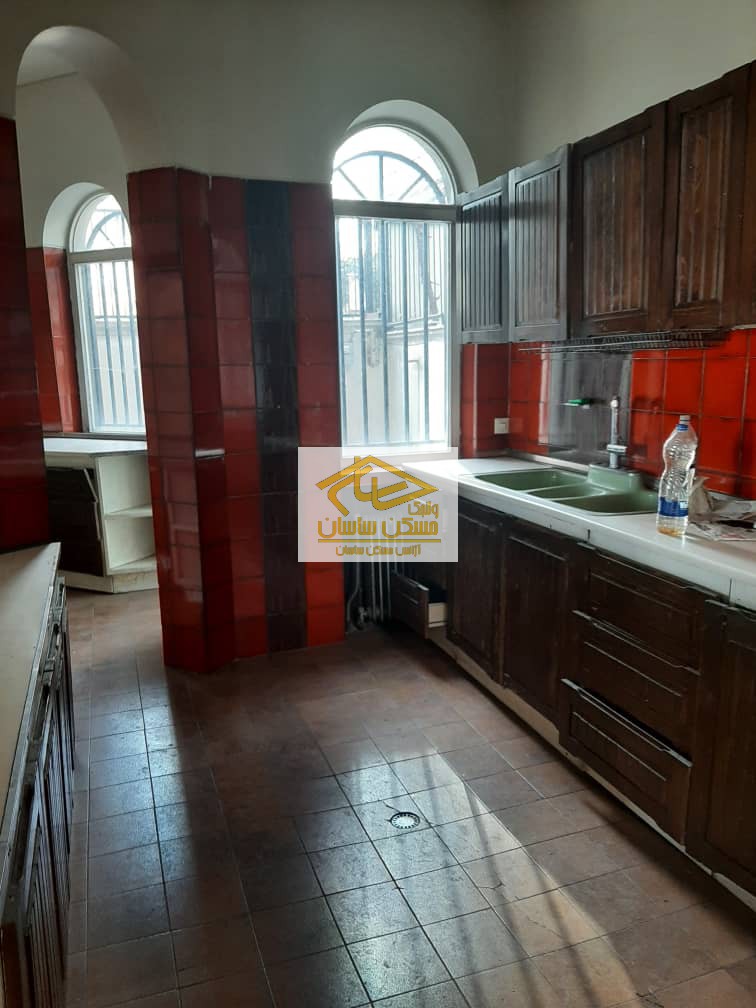 رهن و اجاره ويلا ٧٠٠ متري ٤ خواب در زعفرانيه