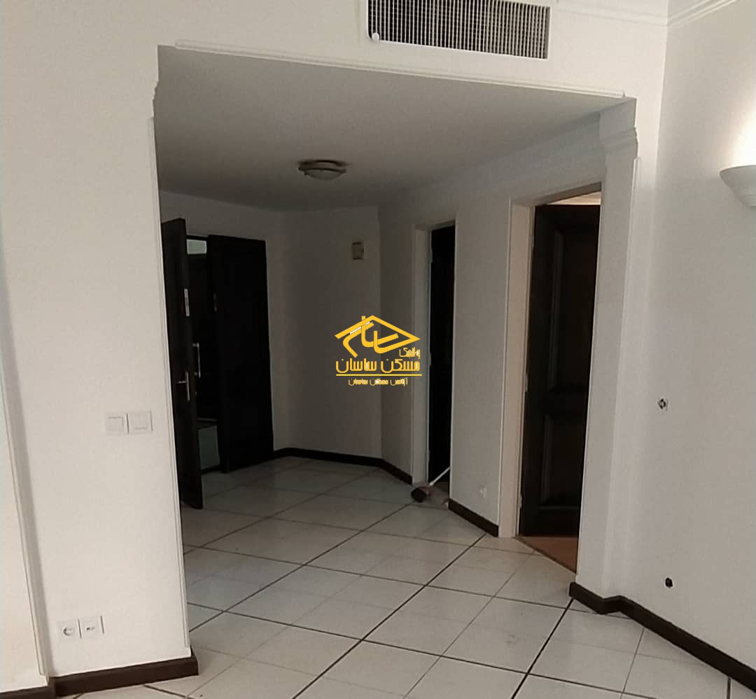 رهن و اجاره آپارتمان ١١٠ متري ٢ خواب بازسازي شده در محموديه