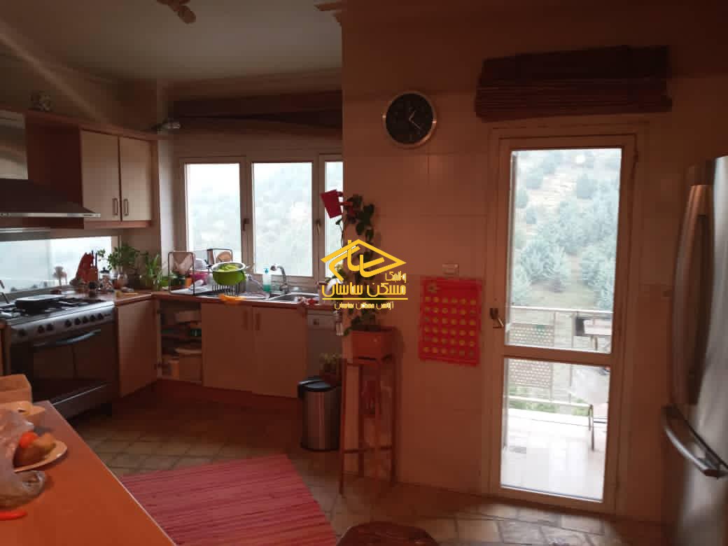 فروش آپارتمان ١٧٦ متري ٣ خواب ويو مشجر در دركه