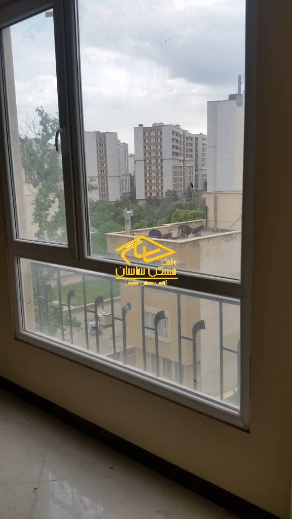 خريد و فروش آپارتمان ١٦٣ متري ٣ خواب در اوين