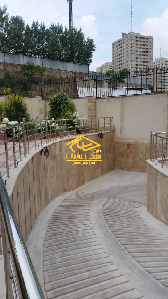 خريد و فروش آپارتمان ١٦٣ متري ٣ خواب در اوين