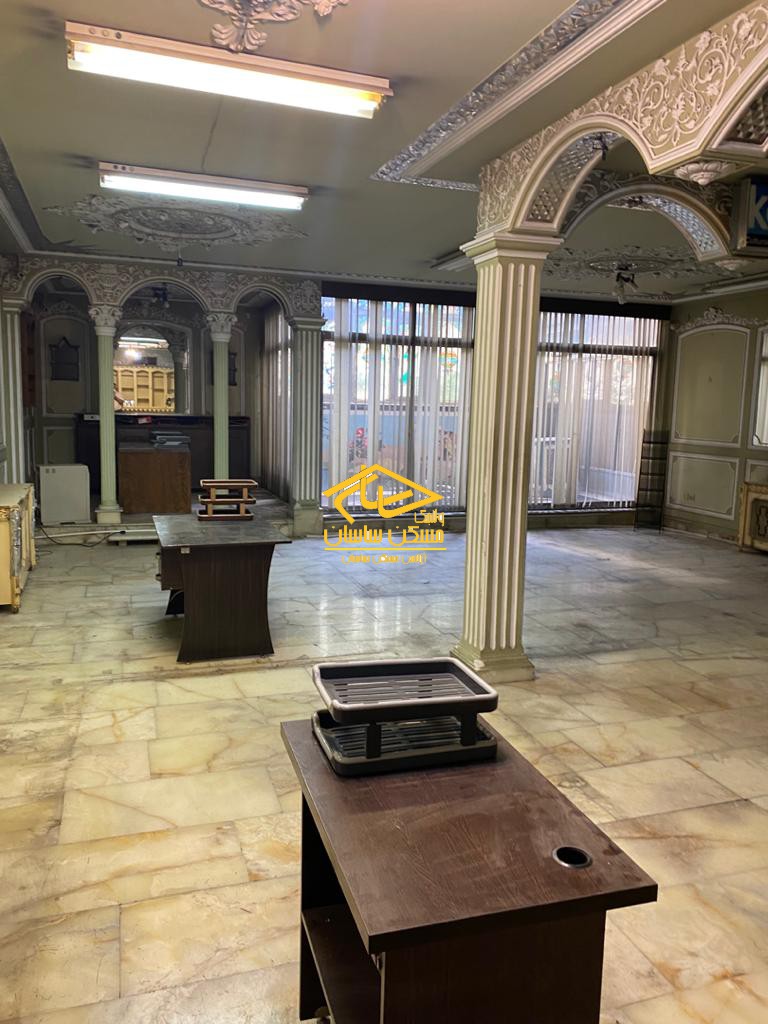 رهن مستغلات اداري 550 متري با ٤ طبقه بنا در ونك