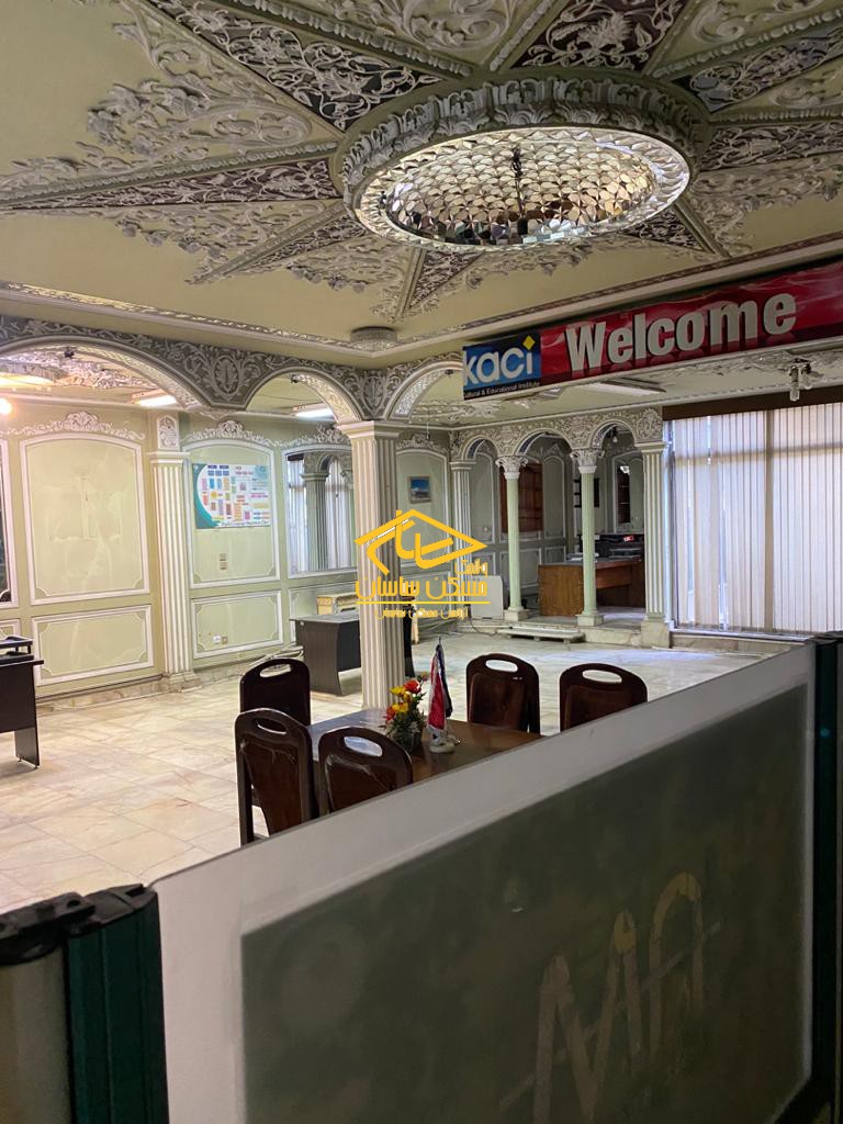 رهن مستغلات اداري 550 متري با ٤ طبقه بنا در ونك