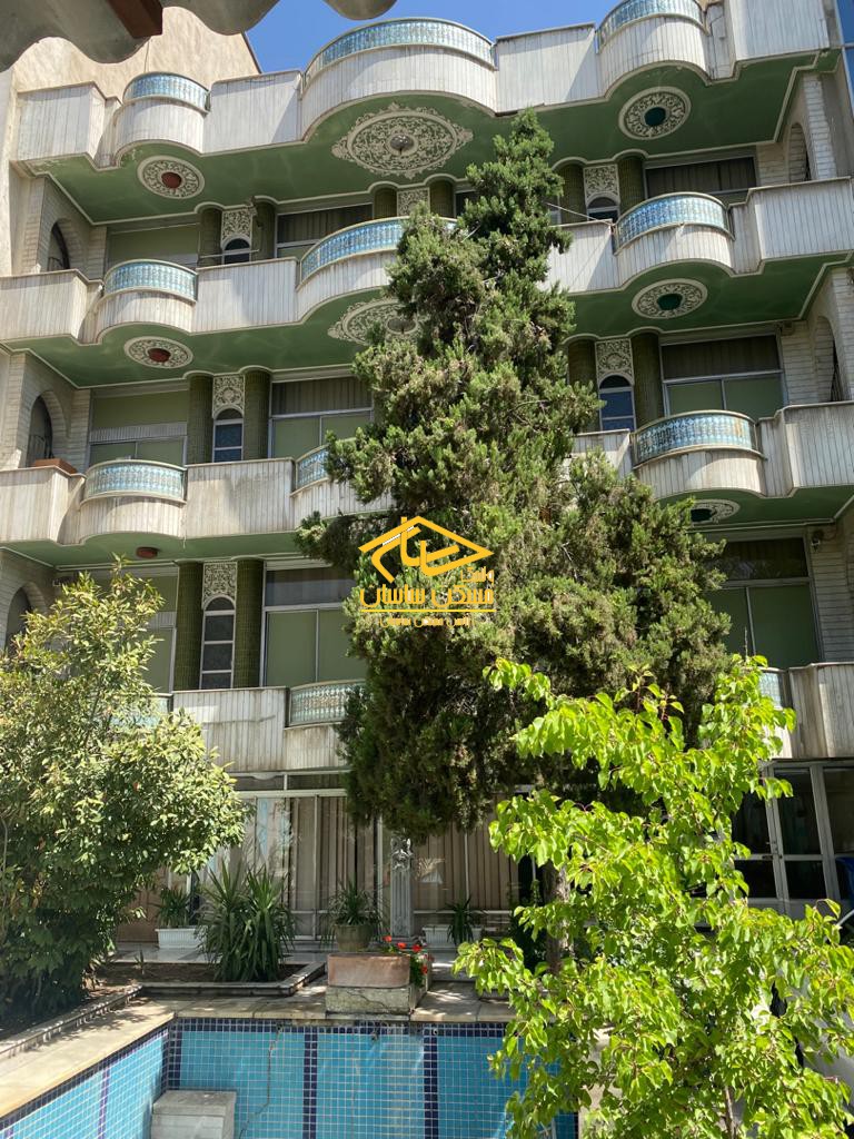 رهن مستغلات اداري 550 متري با ٤ طبقه بنا در ونك