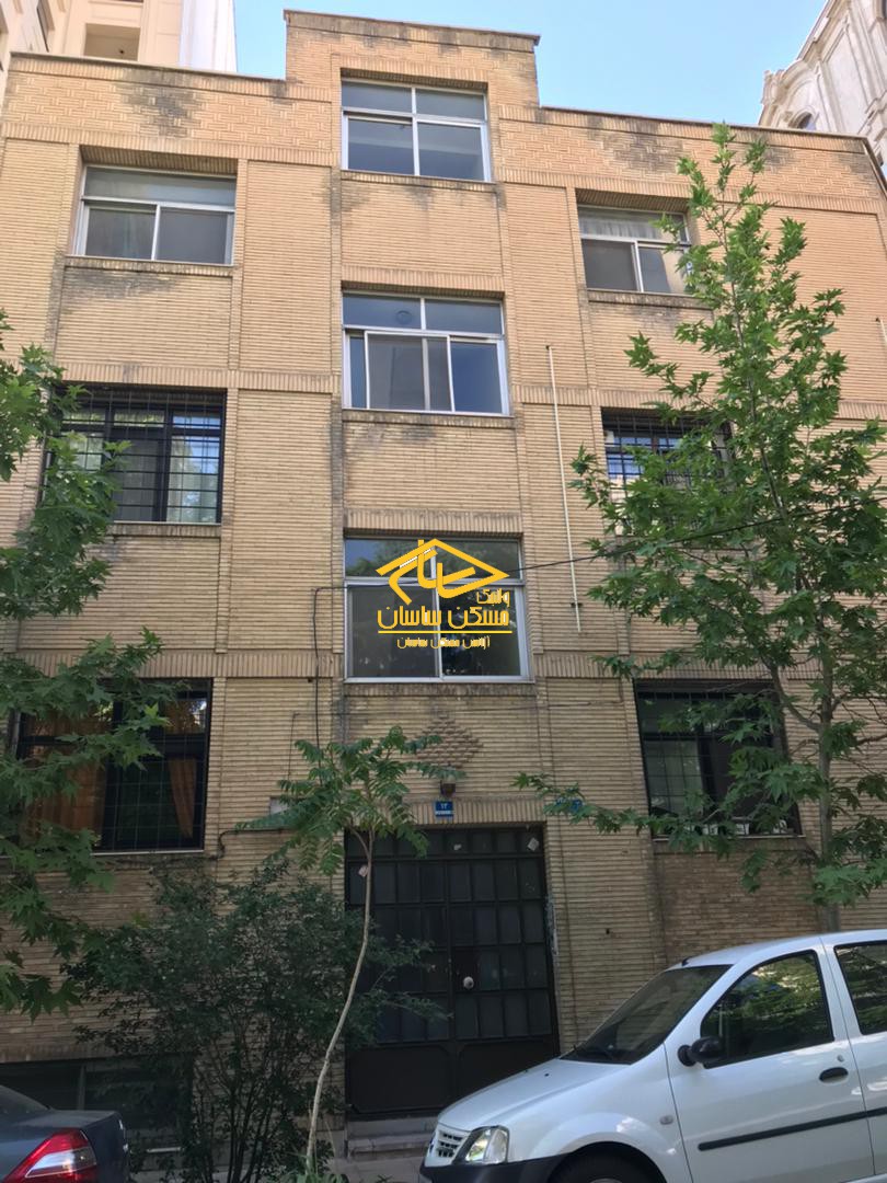 خريد و معاوضه كلنگي ٣٧٥ متري با جواز در ولنجك