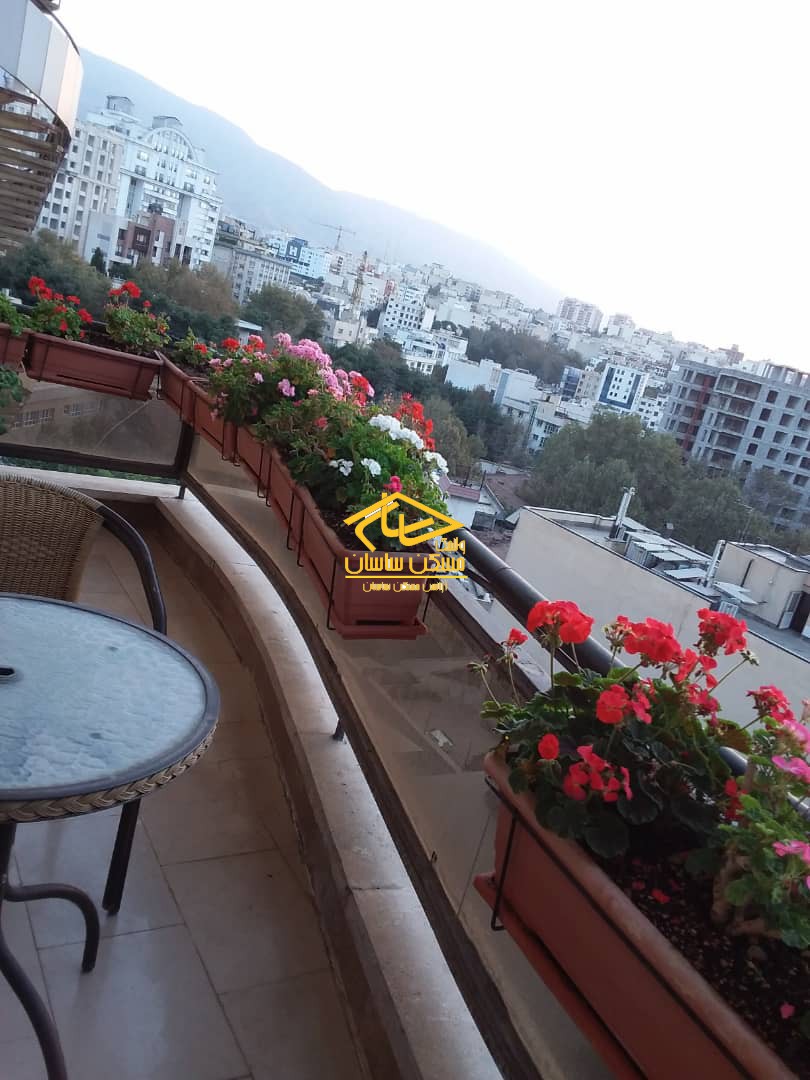 اجاره آپارتمان ٢١٢ متري ٣ خواب فول امكانات در برج هرمي سروستان فرشته