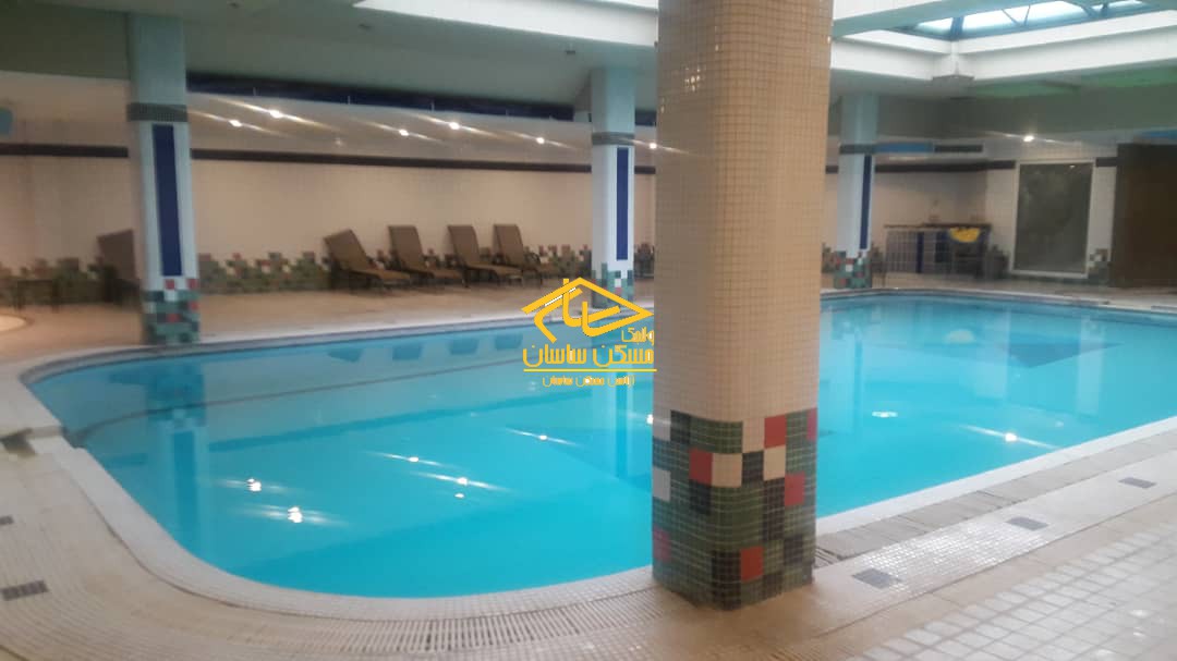 اجاره آپارتمان ٢١٢ متري ٣ خواب فول امكانات در برج هرمي سروستان فرشته