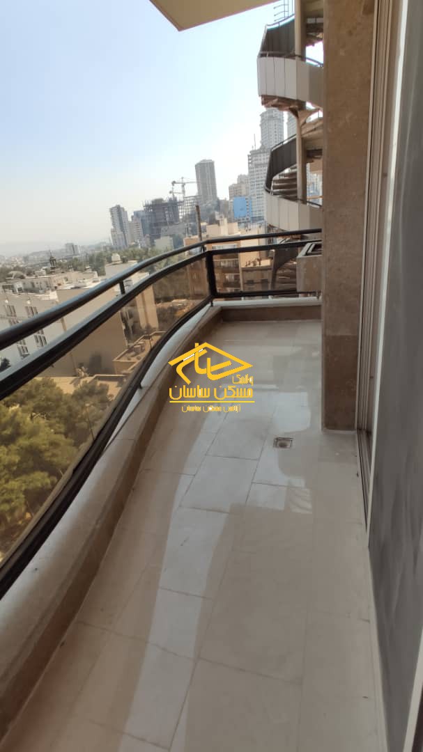 اجاره آپارتمان ٢١٢ متري ٣ خواب فول امكانات در برج هرمي سروستان فرشته