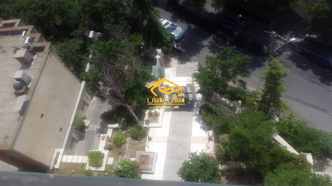 اجاره آپارتمان ٢١٢ متري ٣ خواب فول امكانات در برج هرمي سروستان فرشته