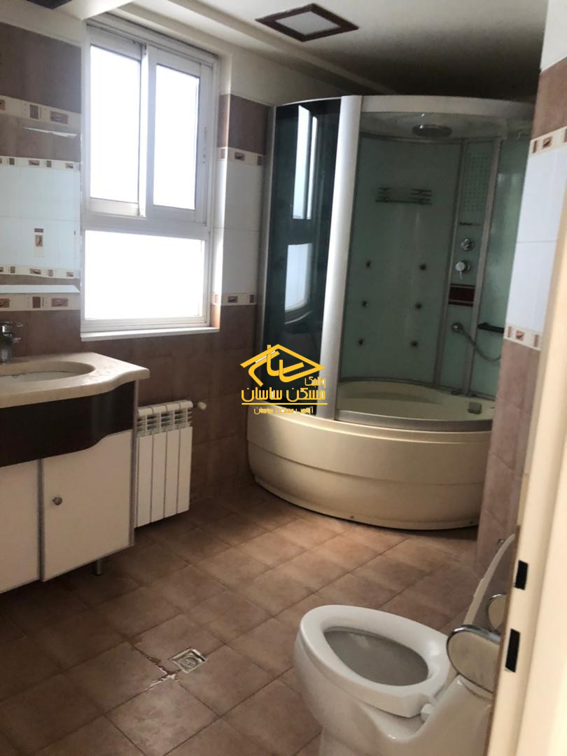 اجاره آپارتمان در فرشته ١٨٠ متر ٣ خواب فول امكانات در برج پيراميد