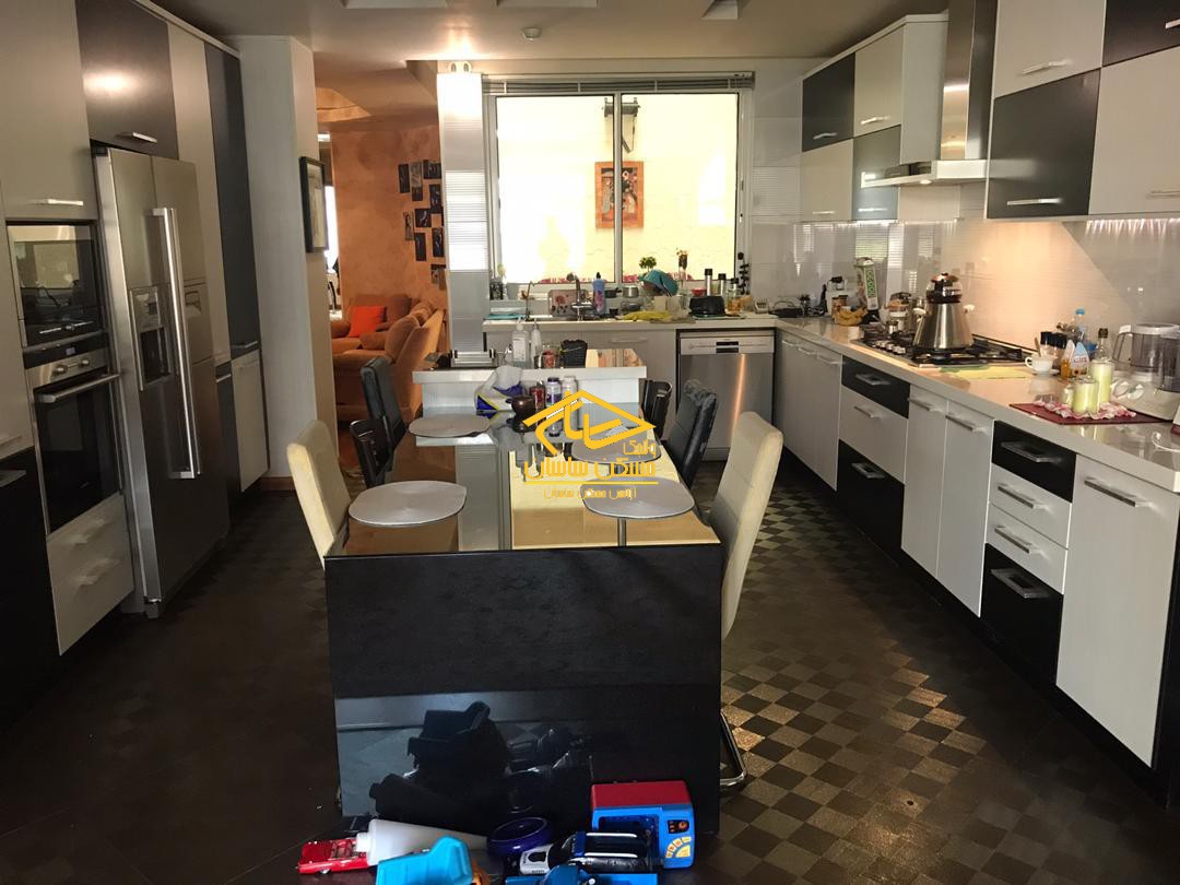 رهن آپارتمان ٢٩١ متري ٣ خواب فول امكانات در محموديه