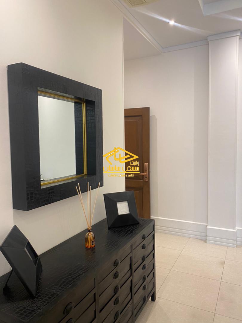 خريد دفتر كار در فرشته ١٣٥ متر ١ خواب نوساز در مجتمع كوئين سنتر