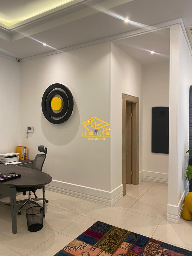 خريد دفتر كار در فرشته ١٣٥ متر ١ خواب نوساز در مجتمع كوئين سنتر