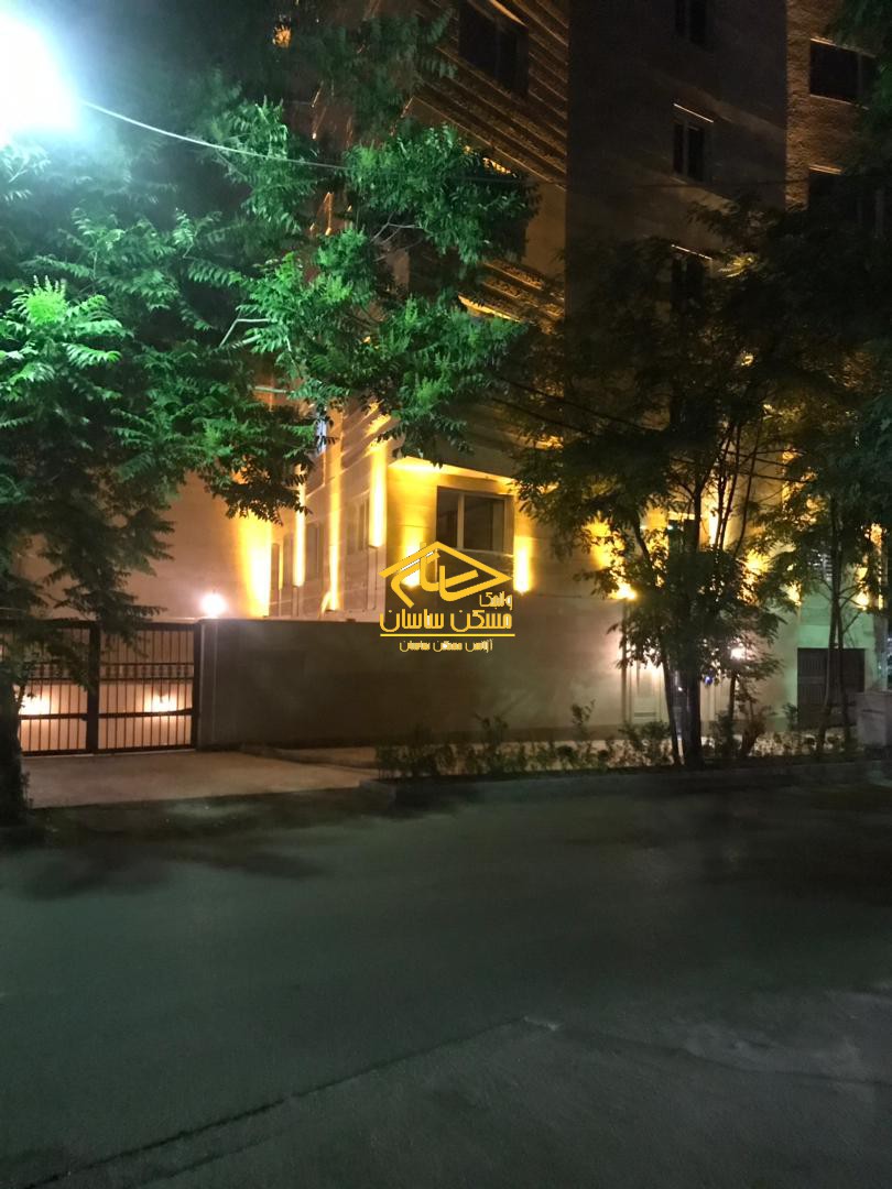 خريد آپارتمان در اوين ٢١٠ متر ٣ خواب خوش نقشه ويو نوساز مشجر