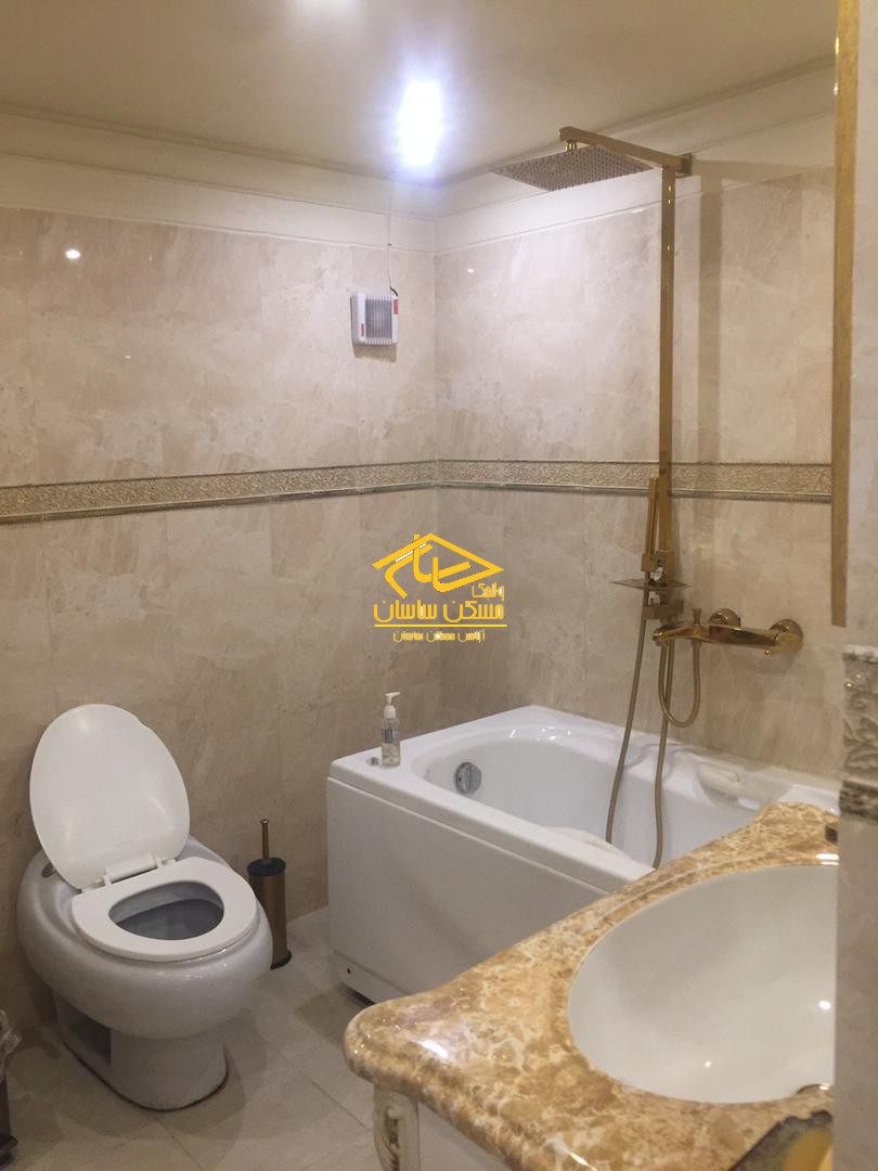 اجاره آپارتمان در محموديه ١٦٠ متر ٣ خواب بازسازي شده مشجر