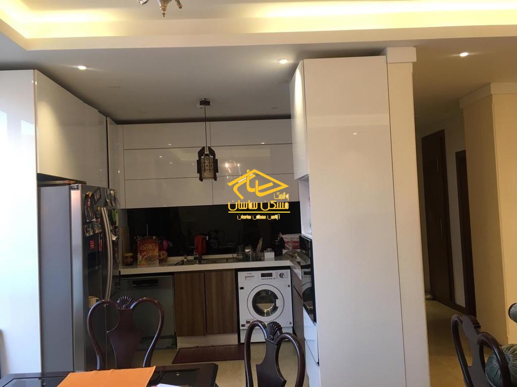 خريد آپارتمان در اوين ٩٩ متر ٢ خواب طبقات بالا در برج باغ آرش