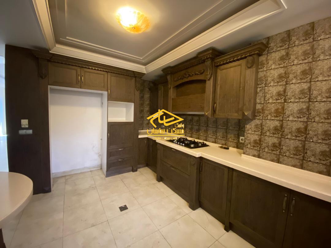 اجاره آپارتمان در اوين ١٨٠ متر ٣ خواب خوش نقشه در فرعي آرام