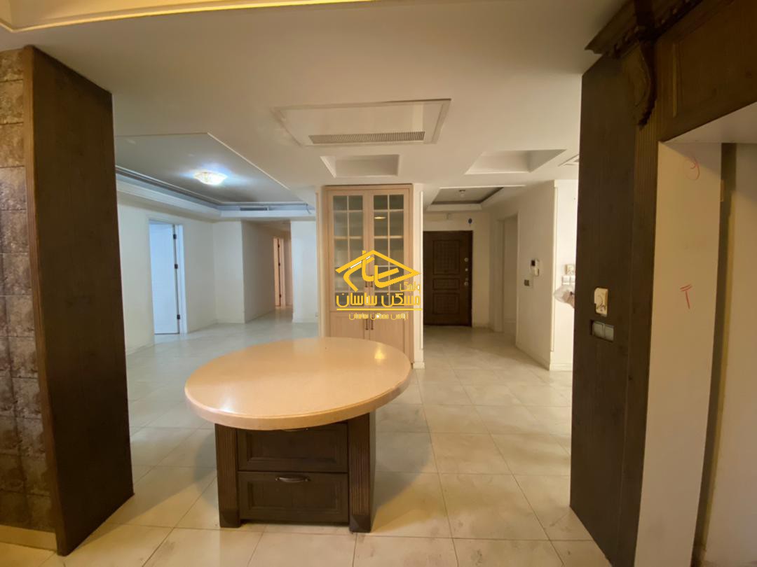 اجاره آپارتمان در اوين ١٨٠ متر ٣ خواب خوش نقشه در فرعي آرام