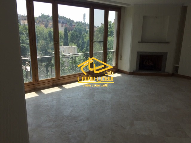 اجاره آپارتمان در محموديه ٣٦٥ متر ٤ خواب ١٧ متر تراس مشرف به باغ