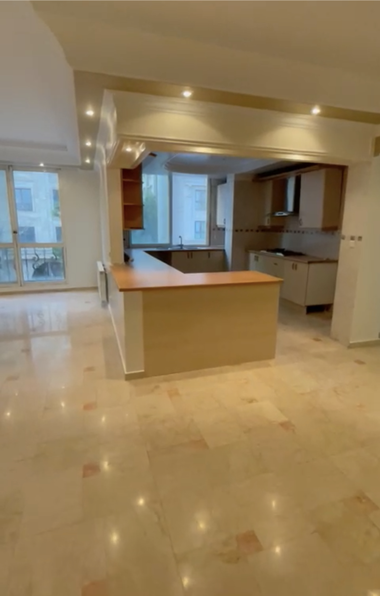 اجاره آپارتمان در محموديه ١٢٥ متر ٢ خواب خوش نقشه بسيار تميز