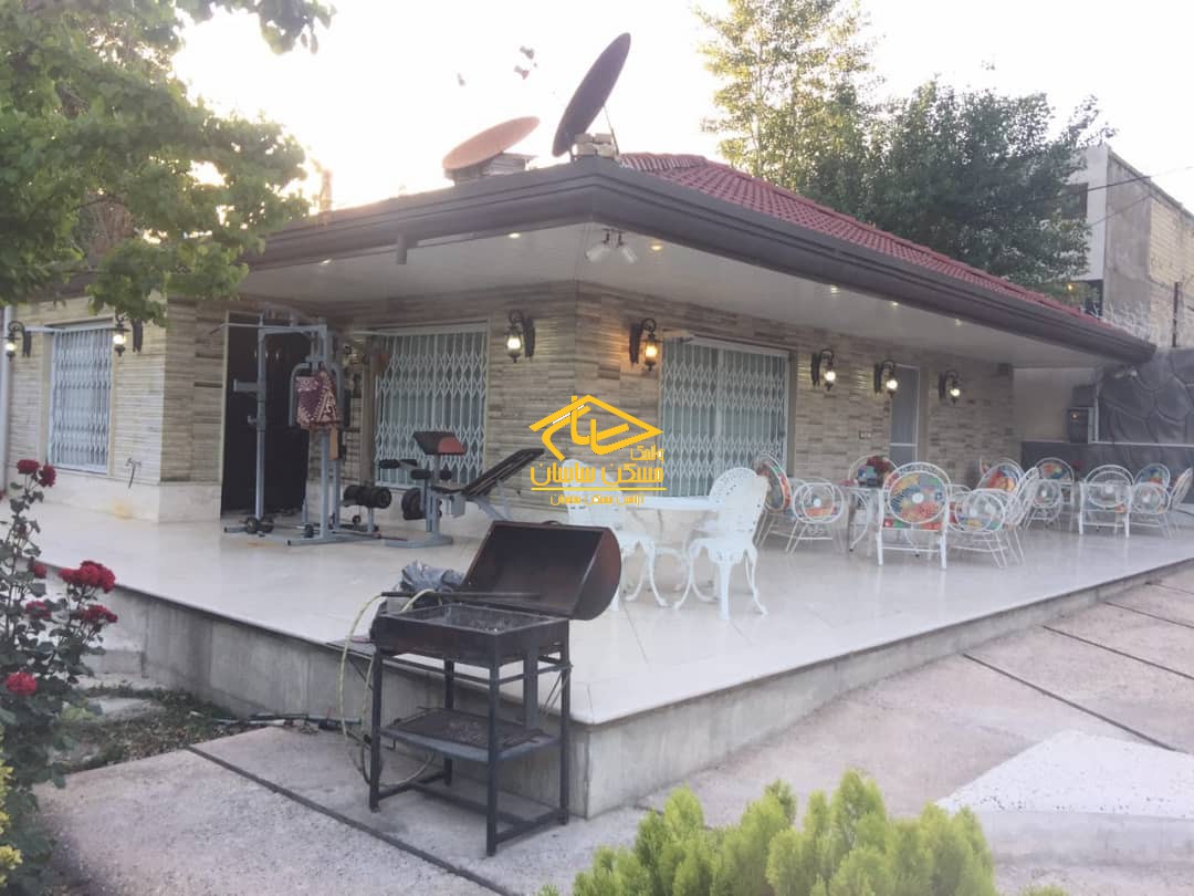 خريد ويلا در كردان ١٢٠٠ متر زمين با ٢ بنا ٩٠ و ٤٠ متري و استخر ٦٠ متري