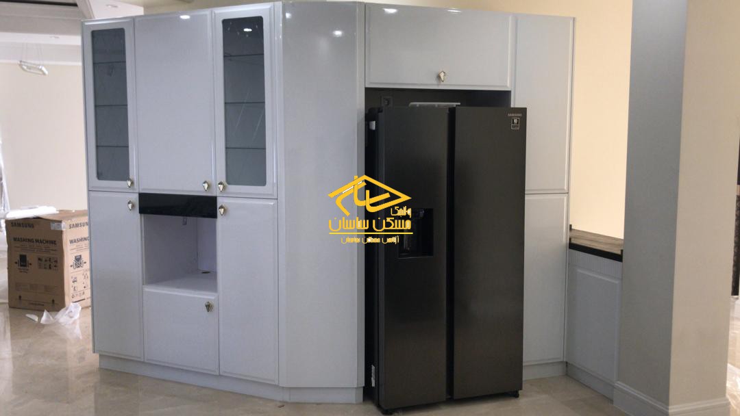 اجاره آپارتمان در محموديه ٣٢٠ متر ٤ خواب نوساز فول امكانات در برج رز هال