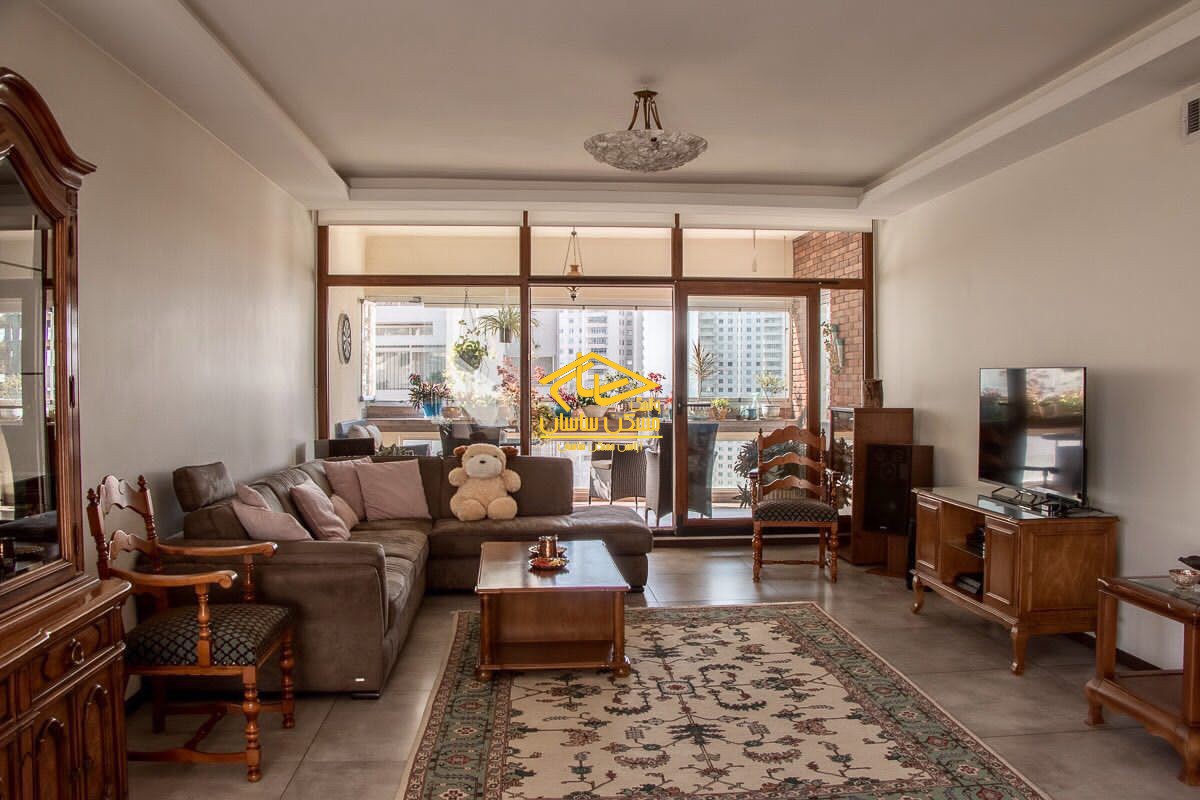 خريد آپارتمان در شهرك غرب ٢٠٧ متر ٣ خواب بازسازي شده در برج هرمزان