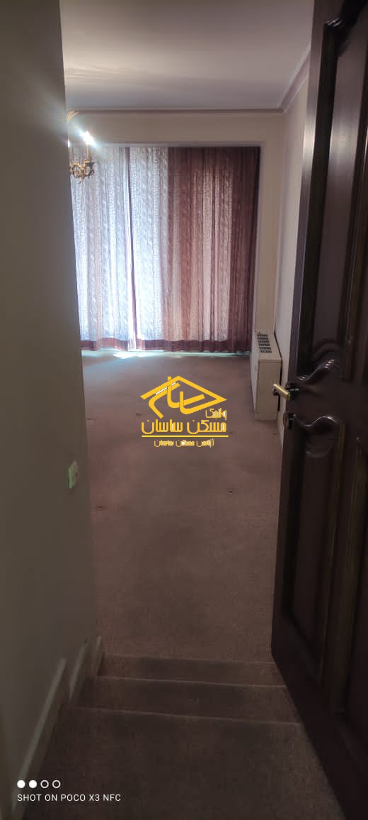 اجاره آپارتمان در محموديه ٢٤٠ متر ٣ خواب خوش نقشه تكواحدي مبله