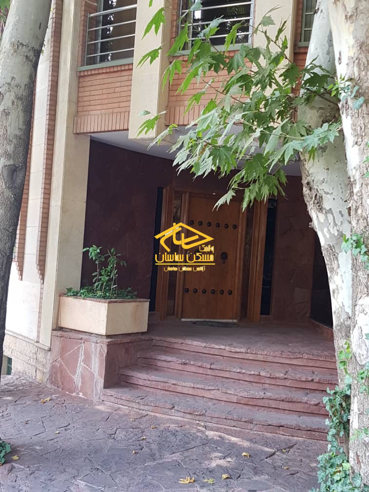 خريد آپارتمان در دركه ١٤٧ متر ٣ خواب خوش نقشه در ساختمان كارا