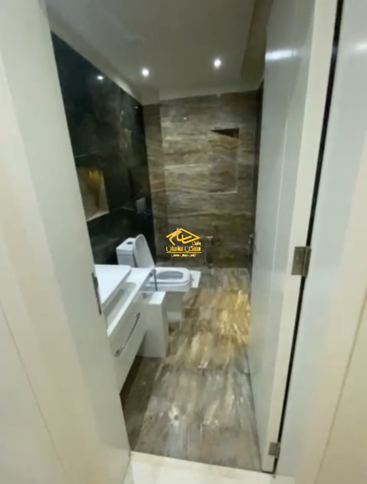 اجاره آپارتمان در دركه ٣٢٠ متر ٤ خواب فول امكانات خوش نقشه در ساختمان گوشواره ها