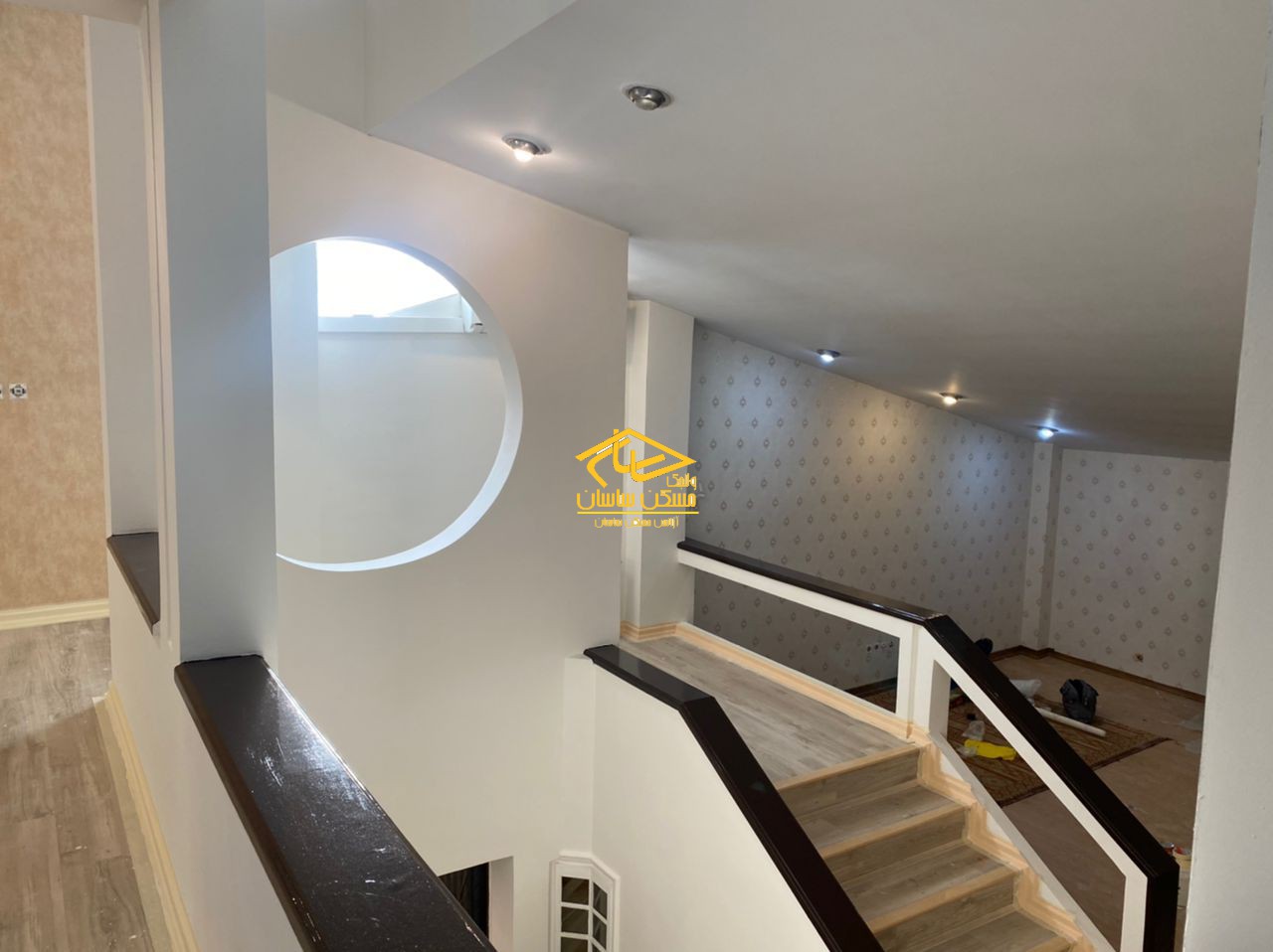 اجاره آپارتمان در الهيه ١٩٠ متر ٢ خواب خوش نقشه بازسازي شده در خيابان گلنار