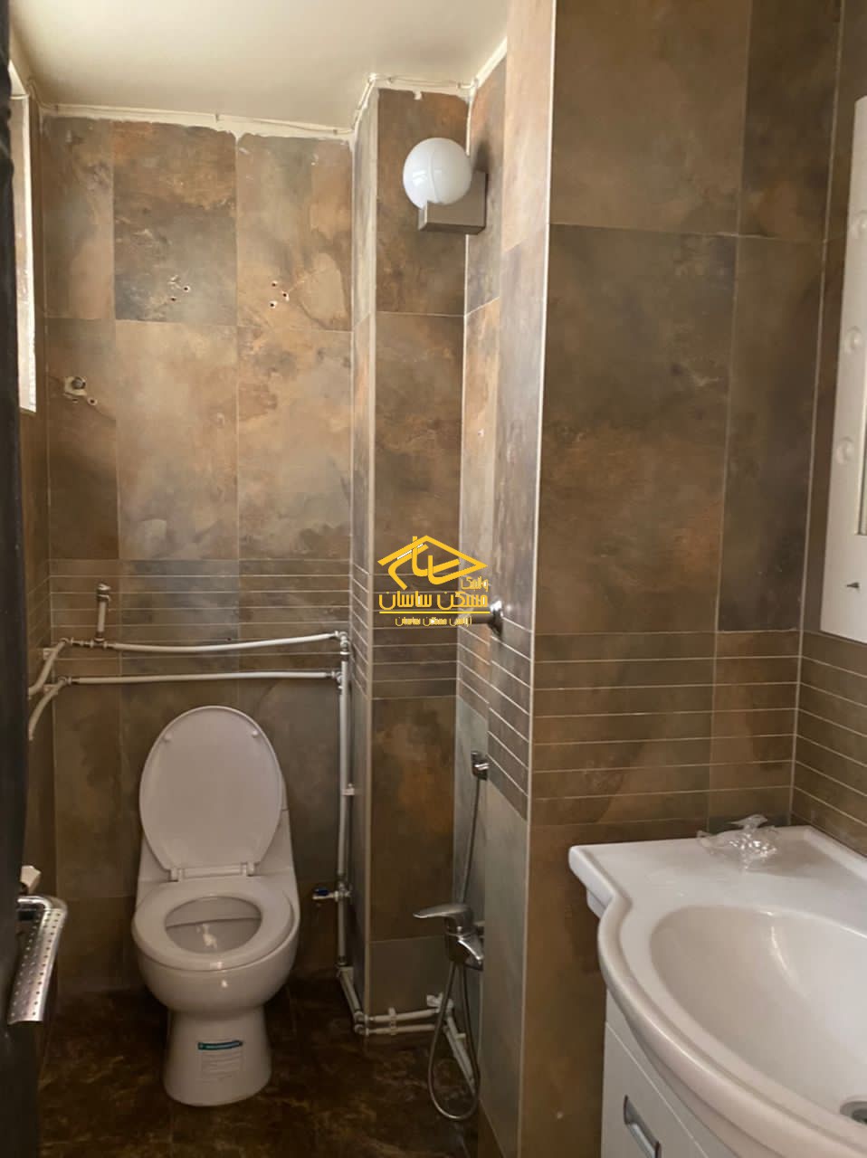 اجاره آپارتمان در الهيه ١٩٠ متر ٢ خواب خوش نقشه بازسازي شده در خيابان گلنار