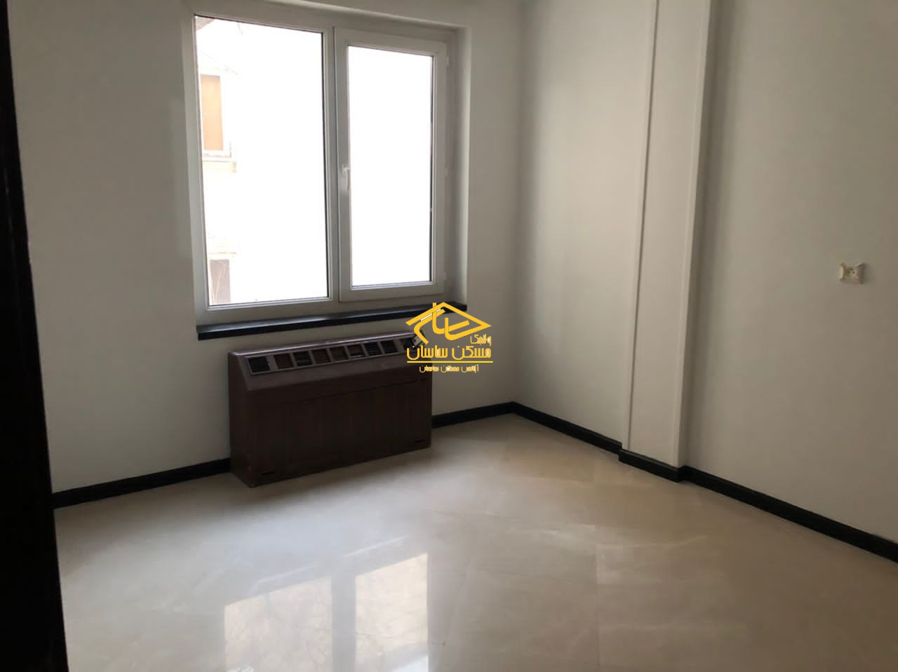 اجاره آپارتمان در فرشته ٢٥٣ متر ٤ خواب خوش نقشه ٢ پاركينگ در خيابان سروستان