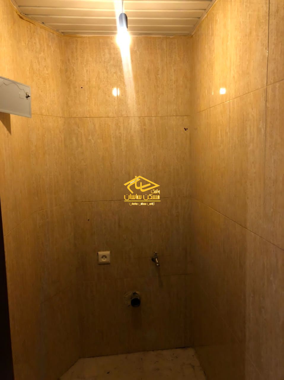 اجاره آپارتمان در فرشته ٢٥٣ متر ٤ خواب خوش نقشه ٢ پاركينگ در خيابان سروستان