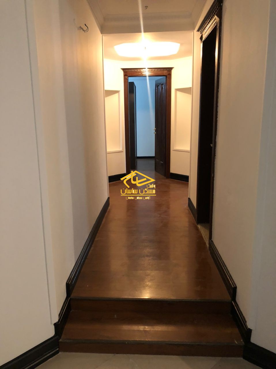 اجاره آپارتمان در فرشته ٢٥٣ متر ٤ خواب خوش نقشه ٢ پاركينگ در خيابان سروستان