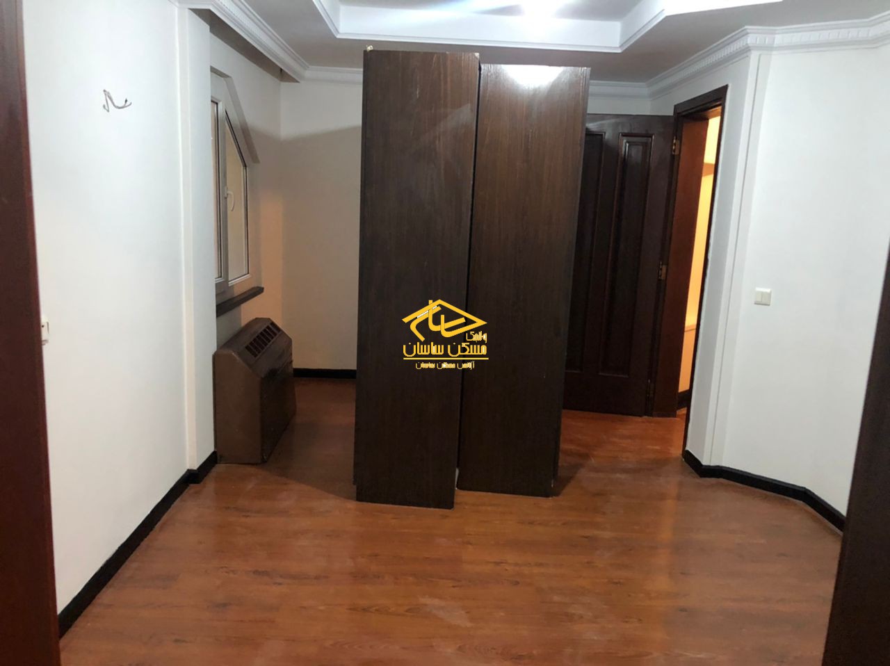 اجاره آپارتمان در فرشته ٢٥٣ متر ٤ خواب خوش نقشه ٢ پاركينگ در خيابان سروستان