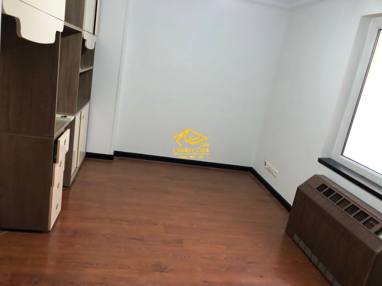 اجاره آپارتمان در فرشته ٢٥٣ متر ٤ خواب خوش نقشه ٢ پاركينگ در خيابان سروستان