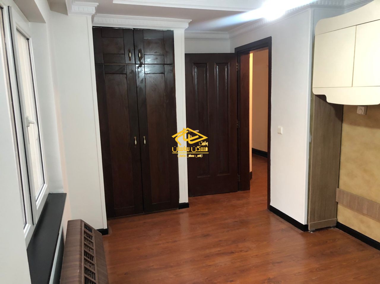 اجاره آپارتمان در فرشته ٢٥٣ متر ٤ خواب خوش نقشه ٢ پاركينگ در خيابان سروستان