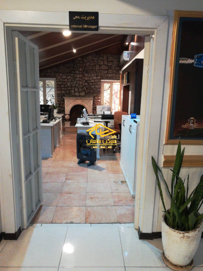 اجاره ويلا در اوين ٣٨٠ متر ٨ خواب با حياط مشجر مناسب كار در خيابان هشترودي