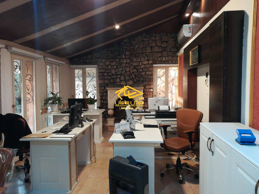 اجاره ويلا در اوين ٣٨٠ متر ٨ خواب با حياط مشجر مناسب كار در خيابان هشترودي