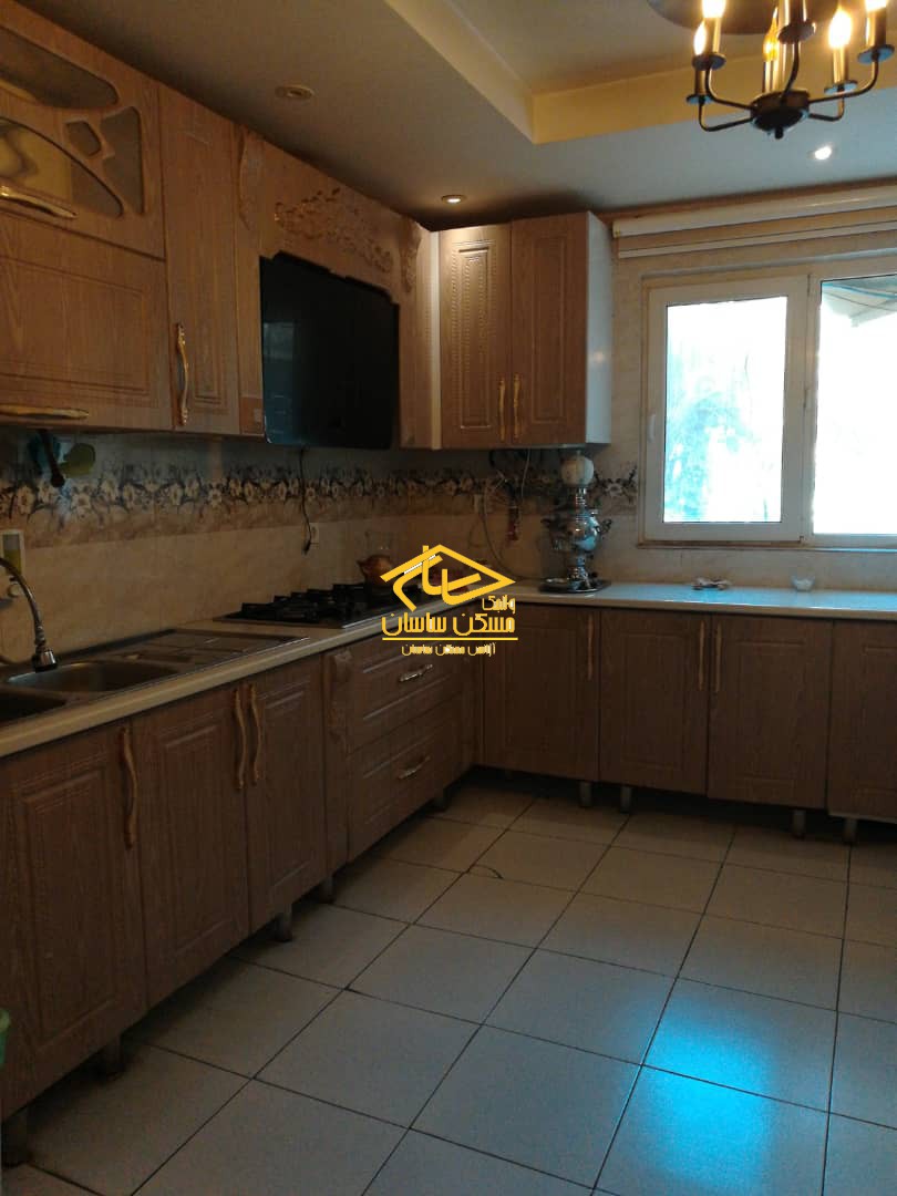 اجاره ويلا در اوين ٣٨٠ متر ٨ خواب با حياط مشجر مناسب كار در خيابان هشترودي