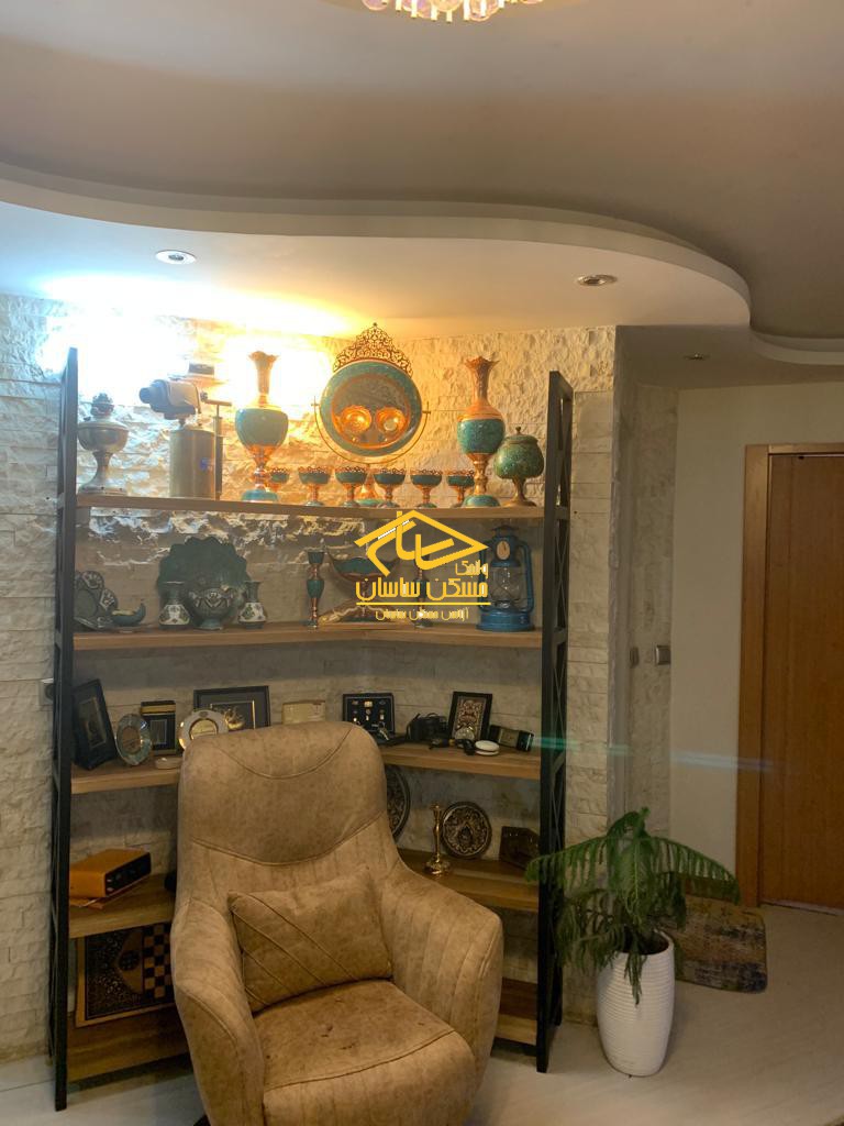 اجاره آپارتمان در الهيه ١٣٨ متر ٣ خواب خوش نقشه بازسازي شده دسترسي عالي در خيابان دشتي